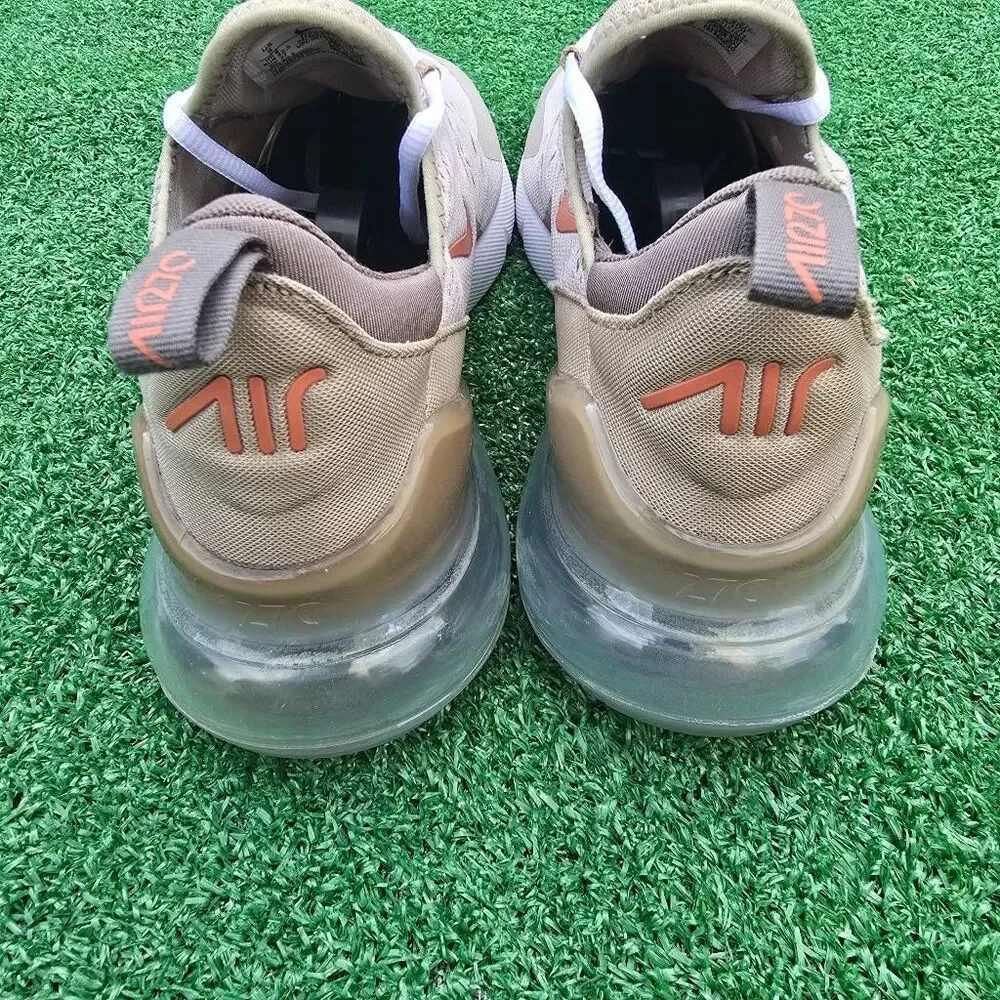 Nike Air Max 270 - Men's Runnig Shoes- Size 9